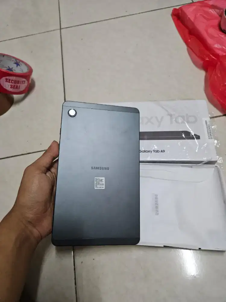 Samsung Tab A9 Wifi+ Celluler