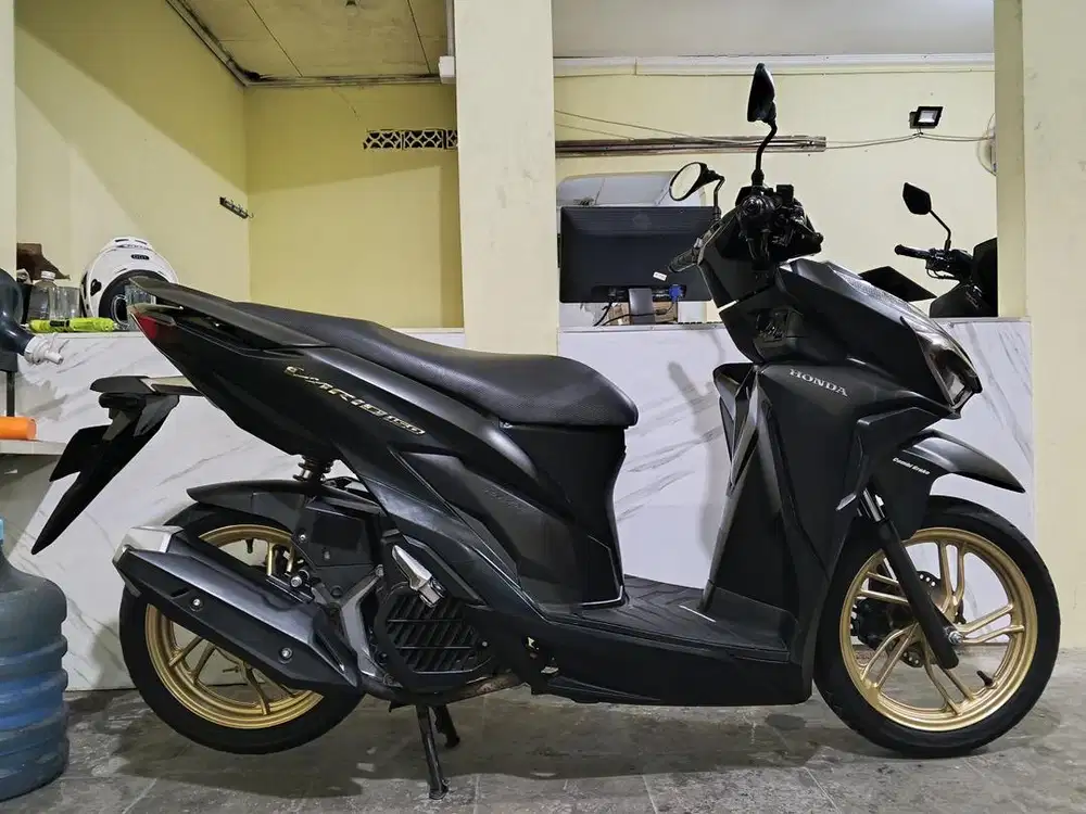 Honda Vario 150 Keyless CBS ISS MULUSSS Pajak Hidup Super Panjang