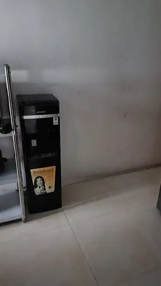 Dispenser merk Modena