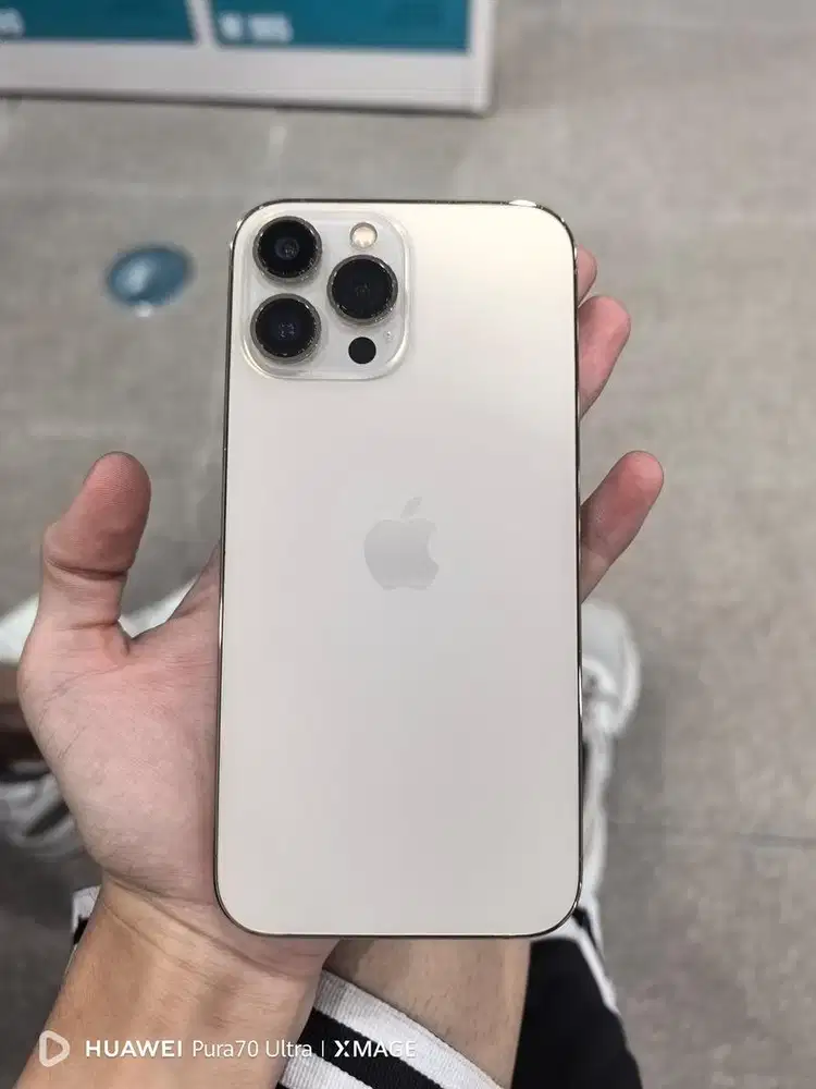 iphone 13pro max 128gb like new gold