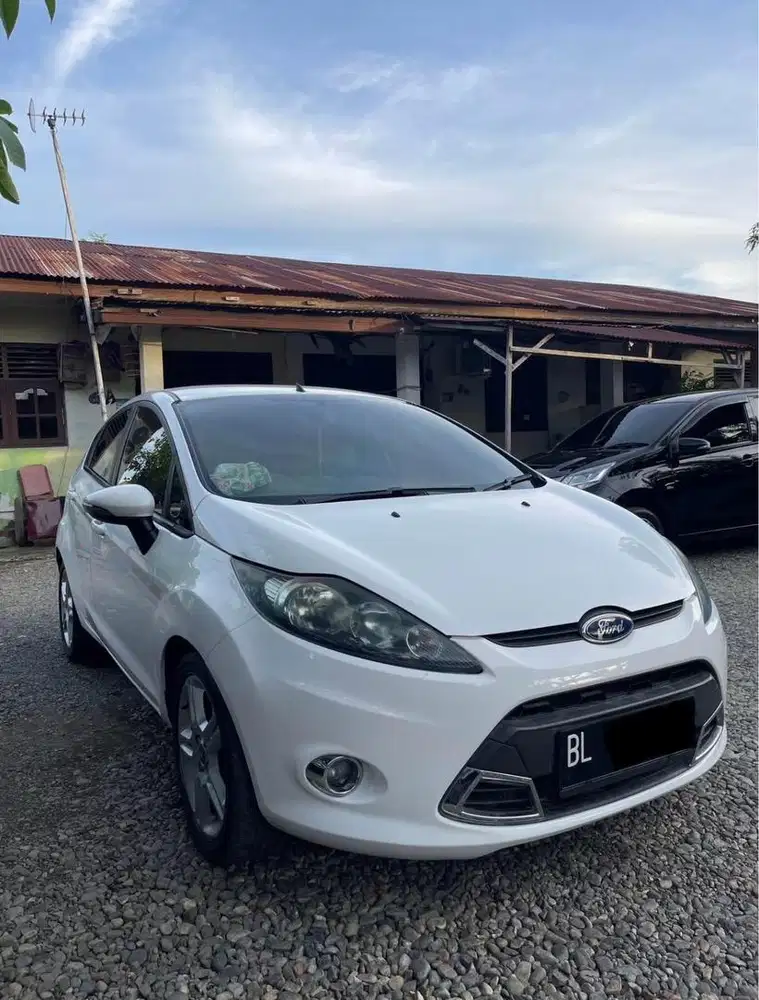 Jual ford fiesta s AT 2012