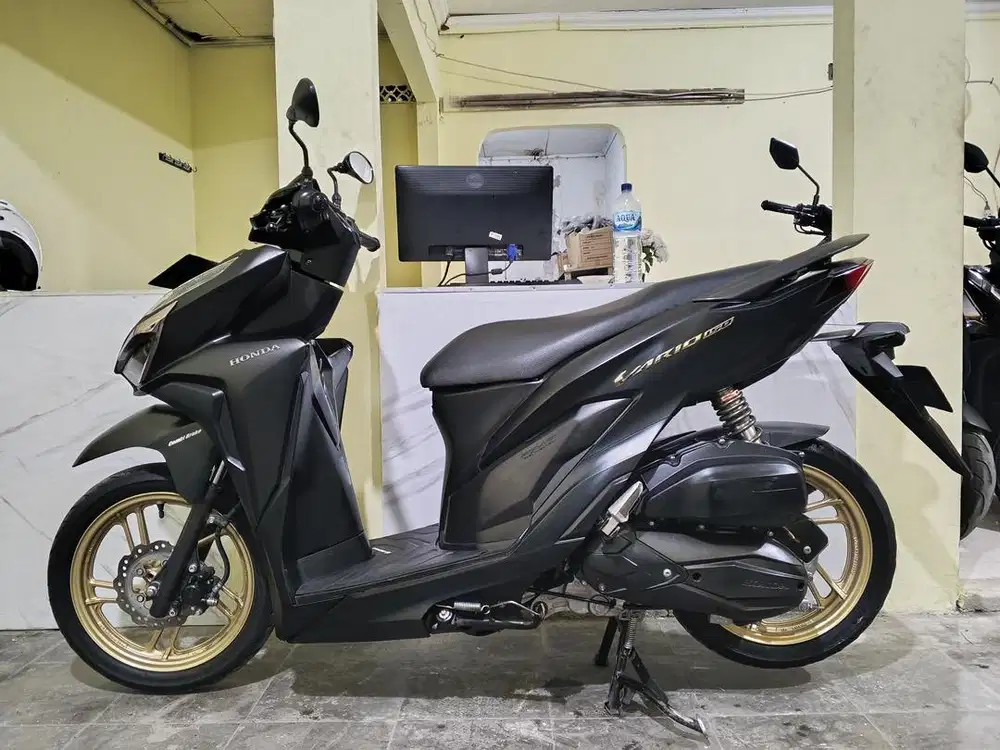 Honda Vario 150 Keyless CBS ISS MULUSSS Pajak Hidup Super Panjang