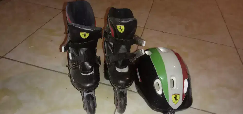 Jual santai , sepatu roda anak ..dengan roda ganda