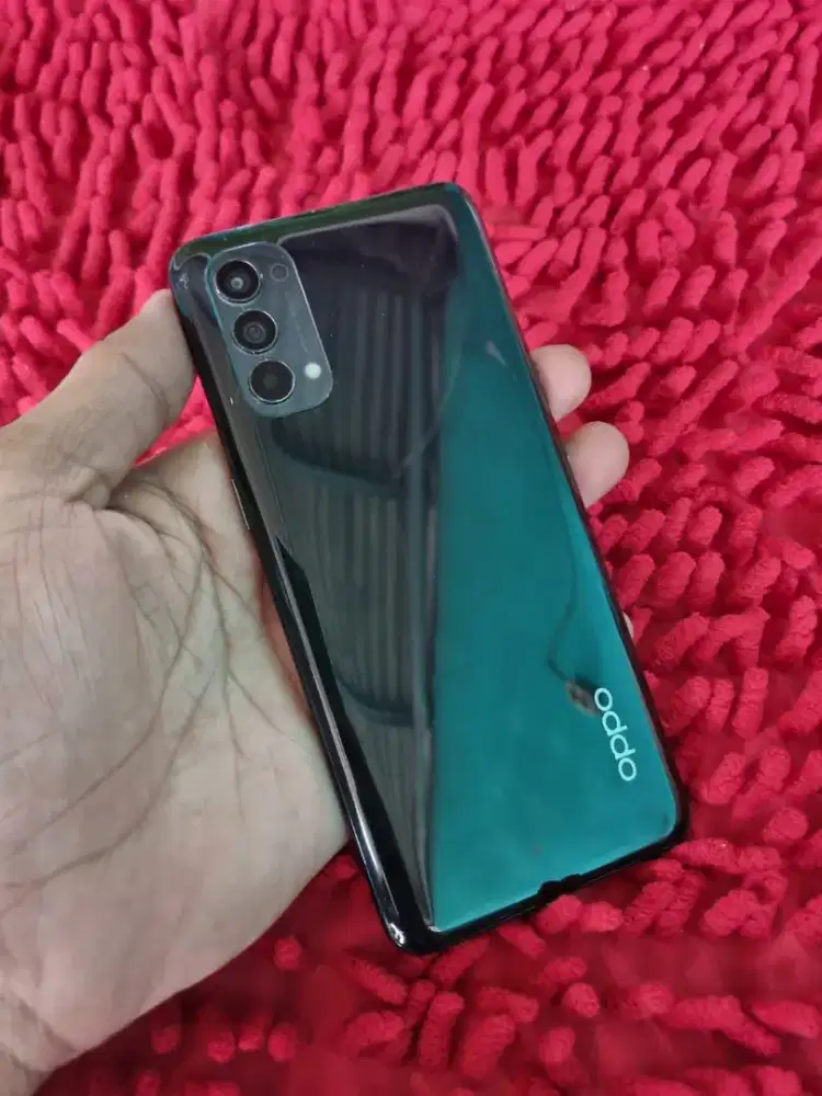 Oppo Reno 4 layar amoled kamera jernih bgt ram 8/128 mulus hp only