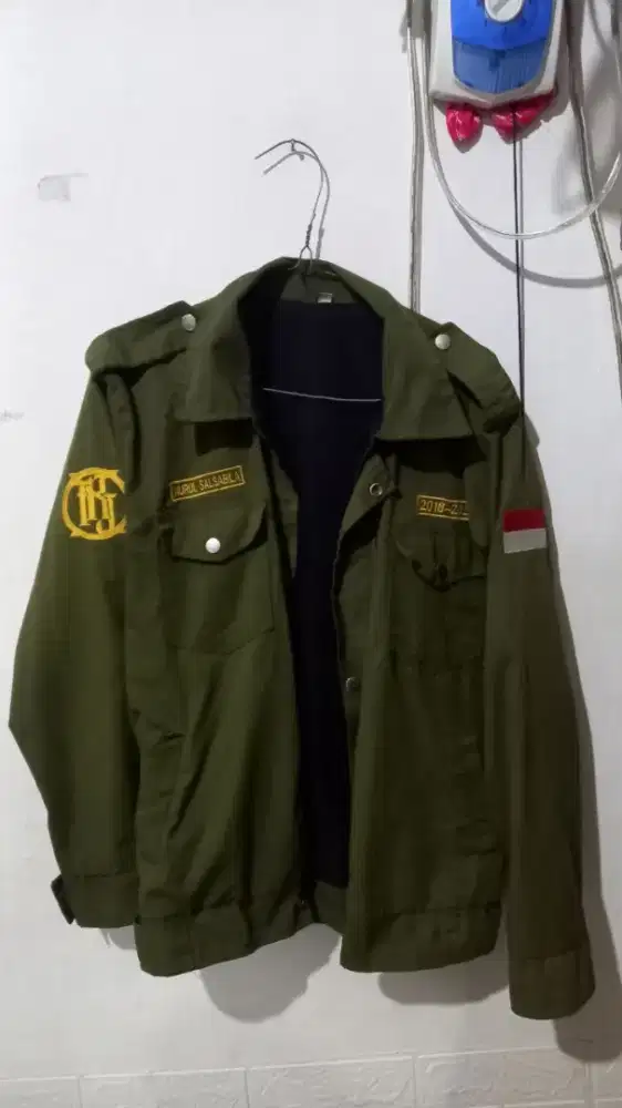 Jaket Angka 21 warna pekat