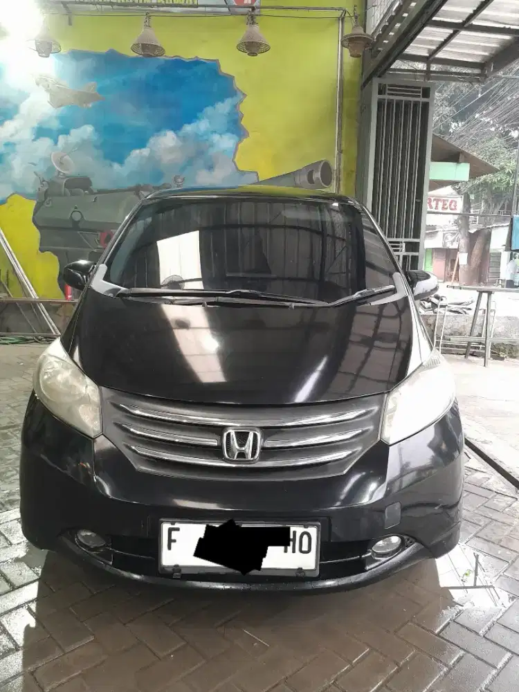 Freed PSD 2010 Hitam