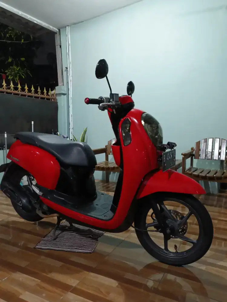 Honda Scoopy FI 2013 Merah ( Starter kasar )
