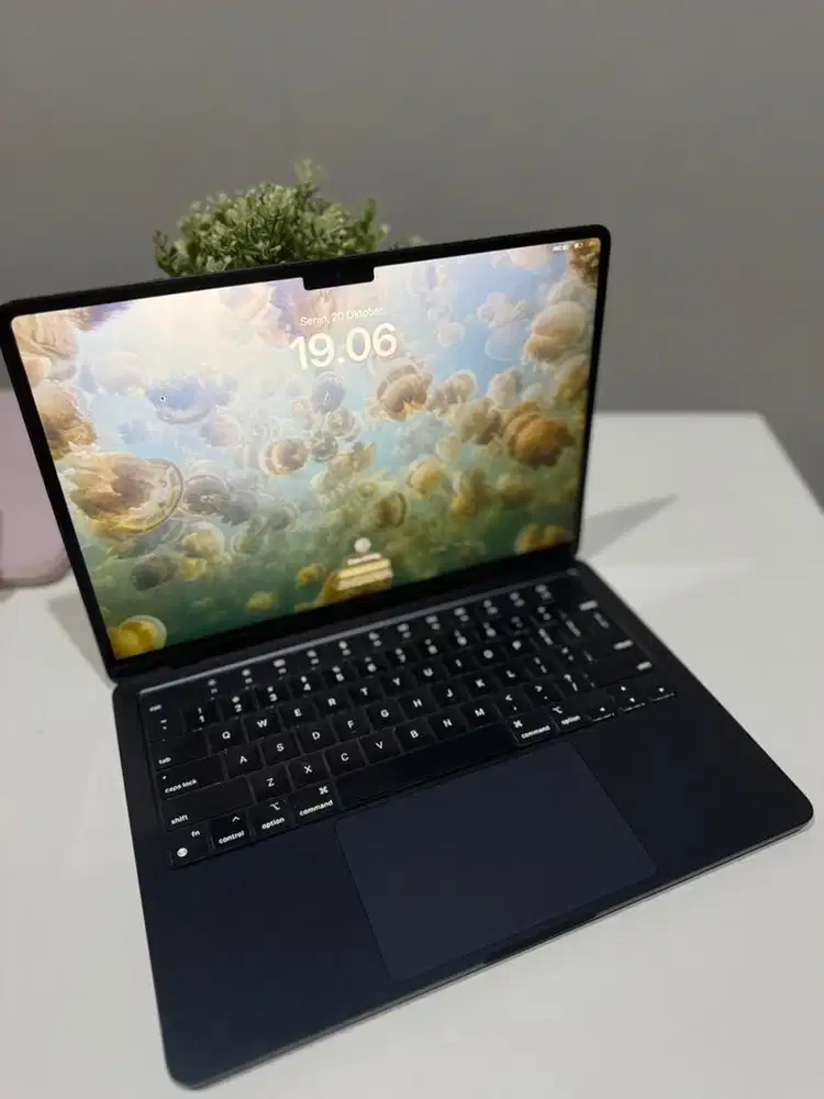 Dijual macbook air m2
