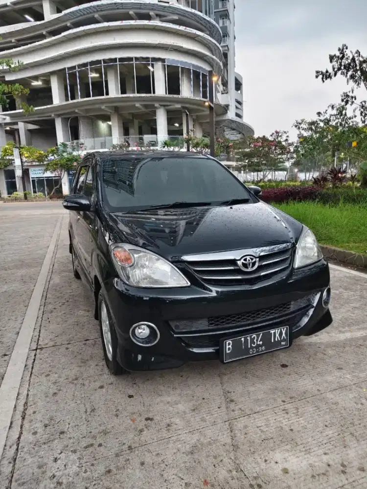 Jual Avanza S manual 2011  kondisi istimewa