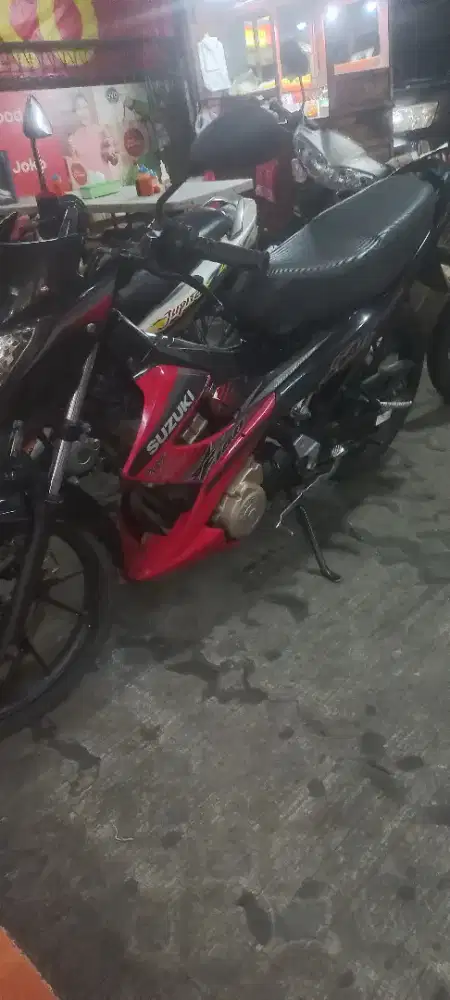 Motor susuki satriafu