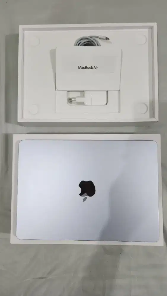 Apple MacBook Air M4 13-inch 16/256GB Sky Blue Fullset No Minus