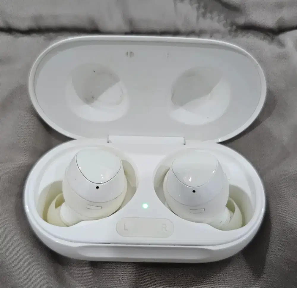 Samsung Galaxy Buds+ / Buds Plus