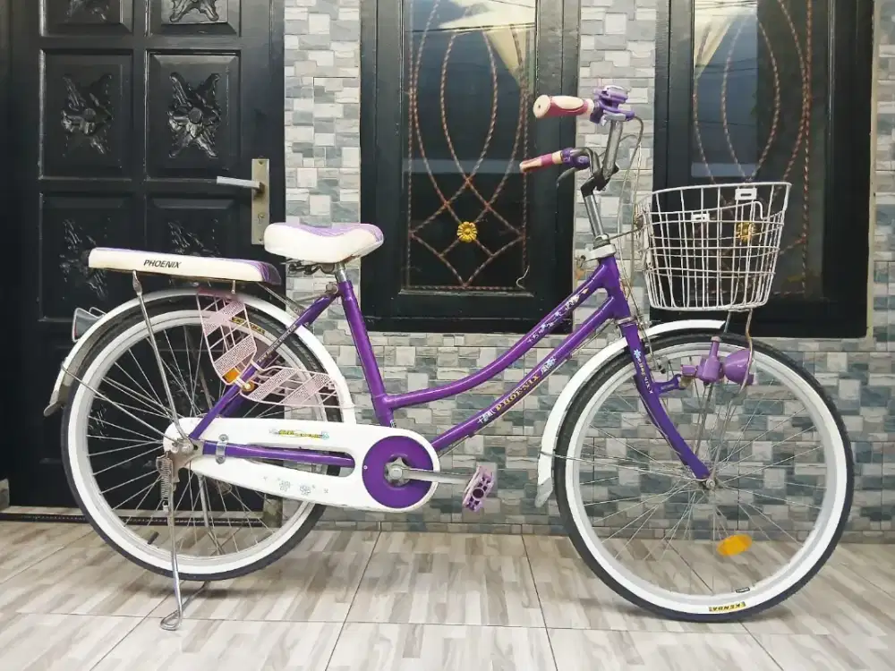 Sepeda keranjang ukuran 24 merk phoenix