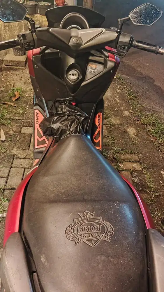 Nmax merah 2017
