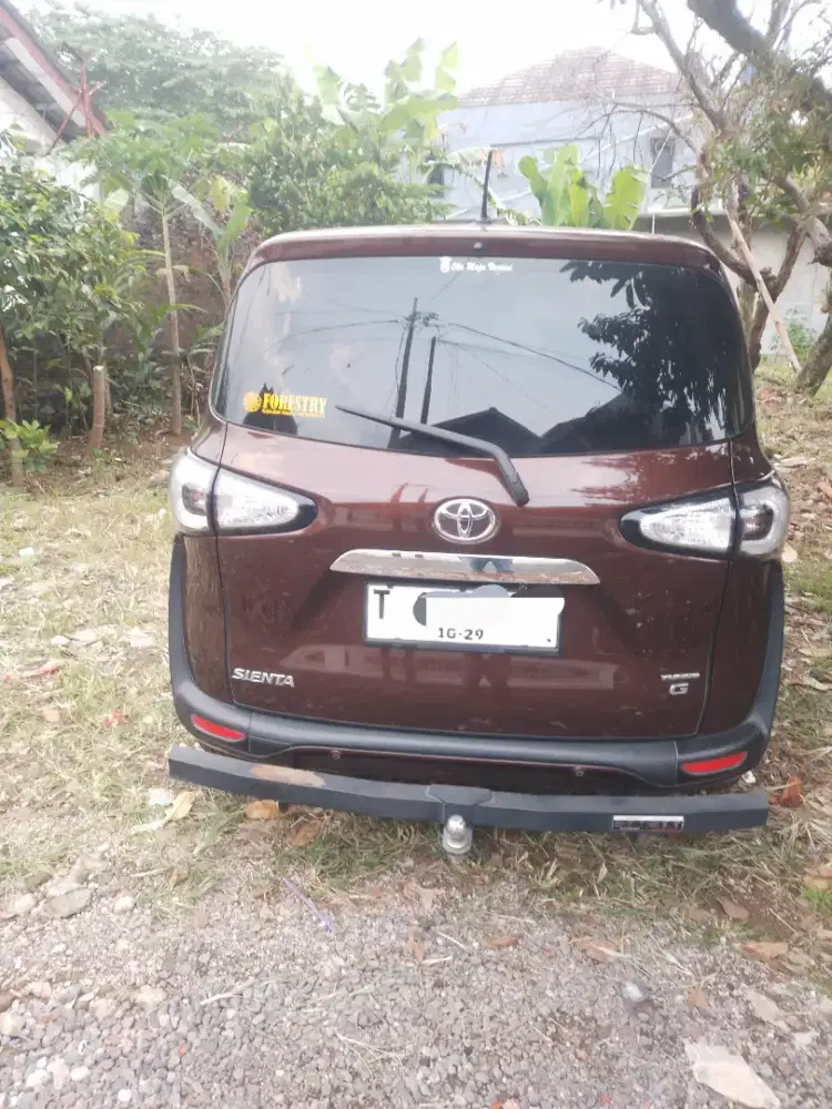 Jual toyota sienta G, coklat metalik