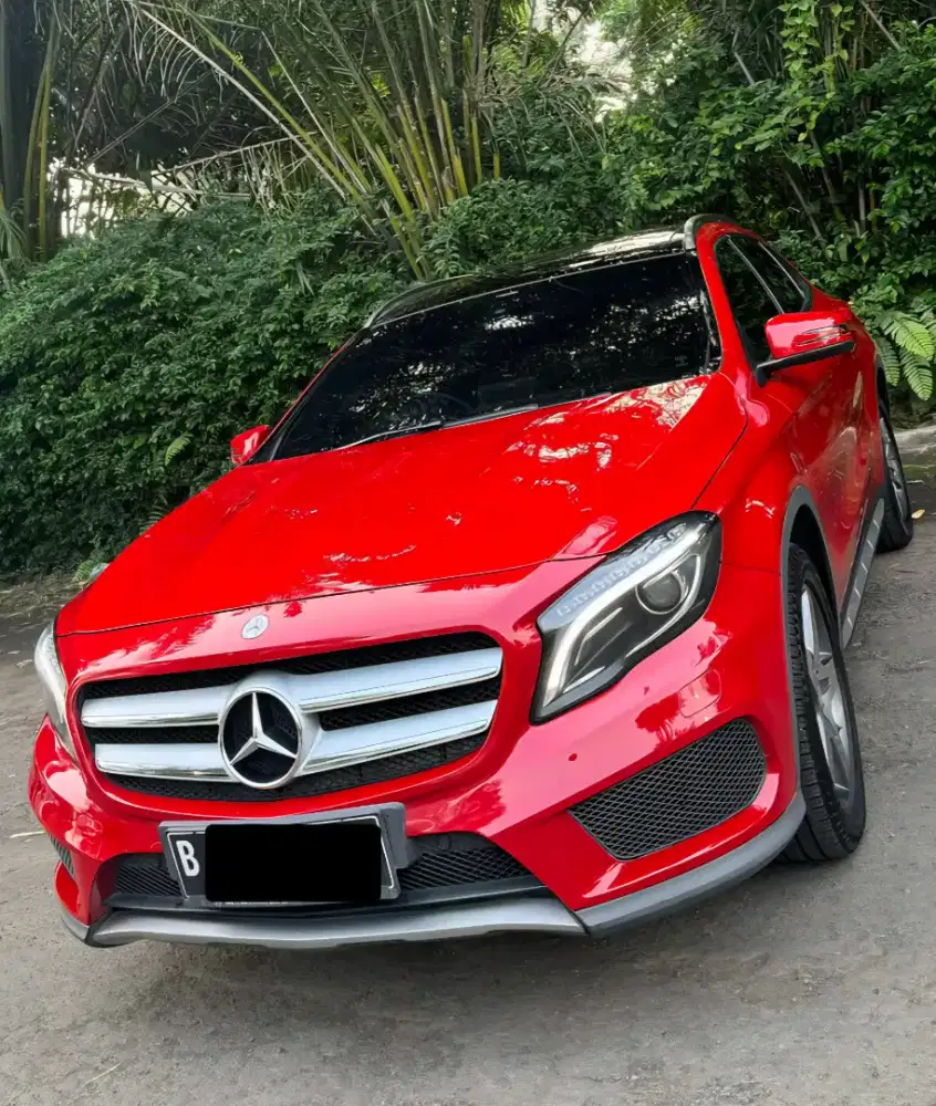 MURAH. Mercedes Benz GLA200 SUNROOF AMG 2017 Facelift 2016 gla 200