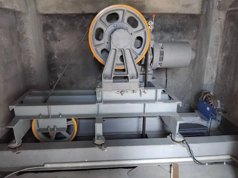 Bekas bongkaran lift