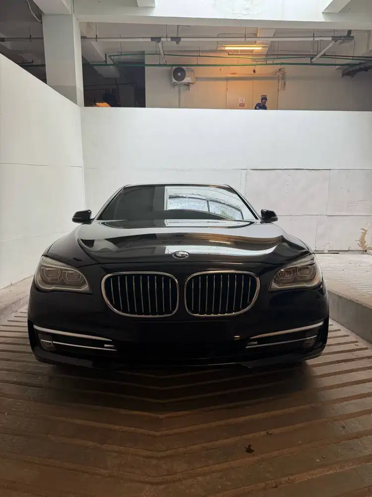 Dijual BMW 730 Li 2013