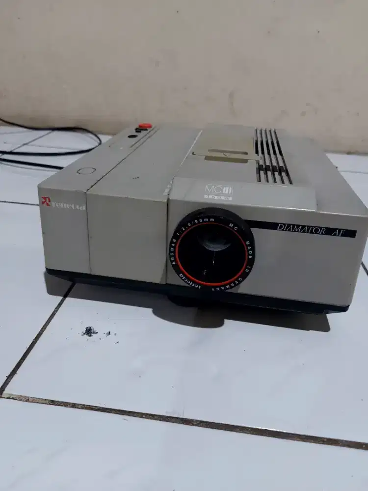 Slide Projector Refelcta