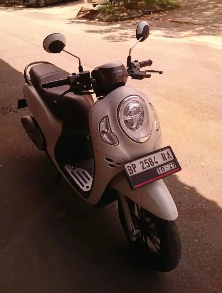 Scoopy cantik warna putih 2022 prestage