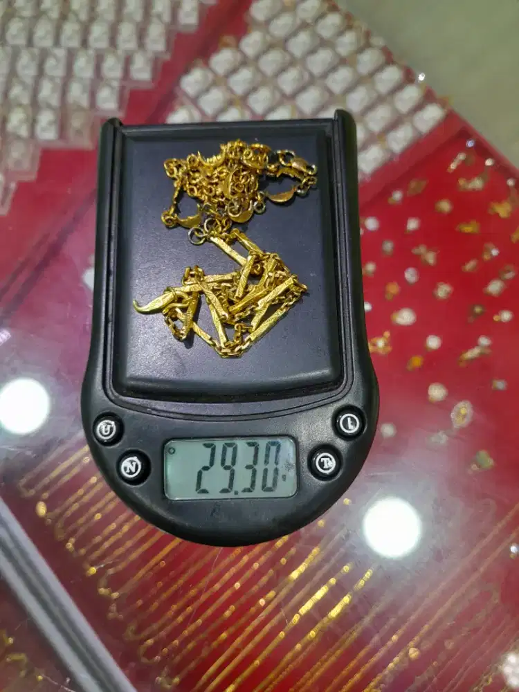 Terima jual beli emas dan berlian dengan harga tertinggi