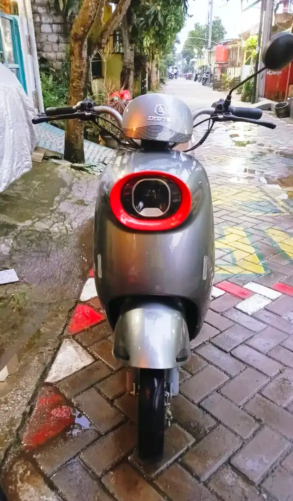 Sepeda listrik exotic varilux pro