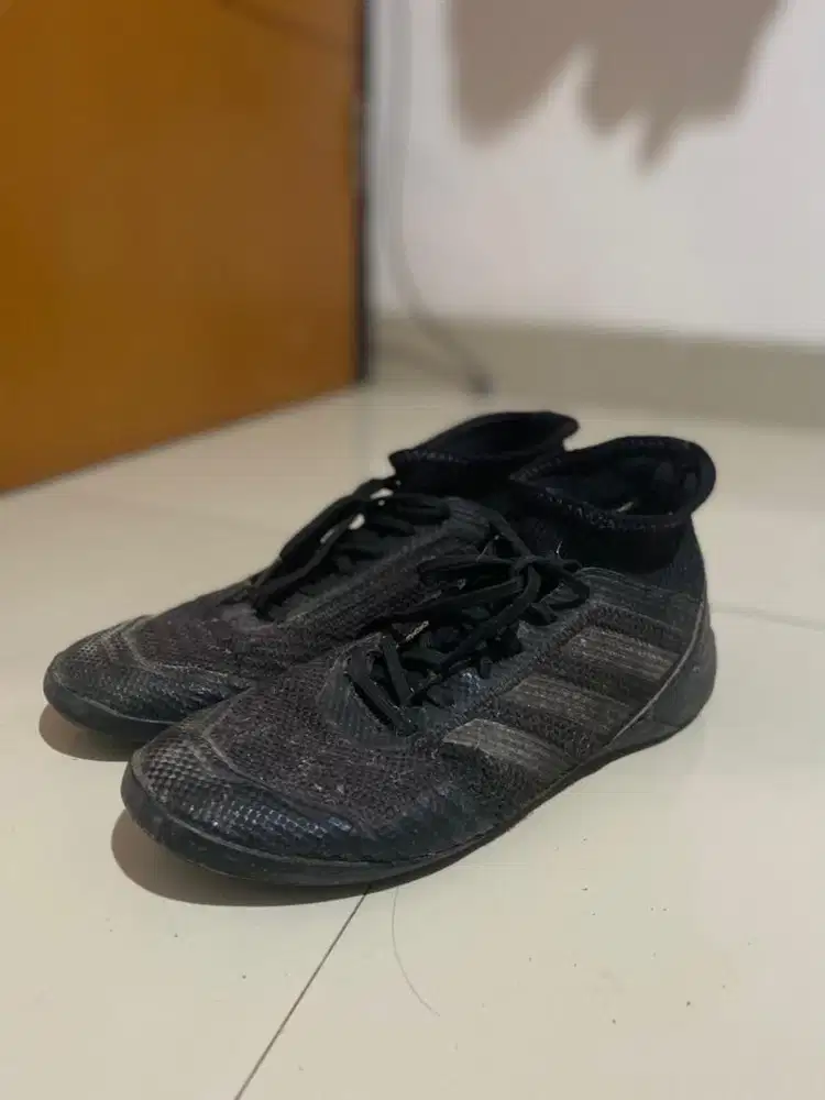 Sepatu Futsal Adidas Predator Tango
