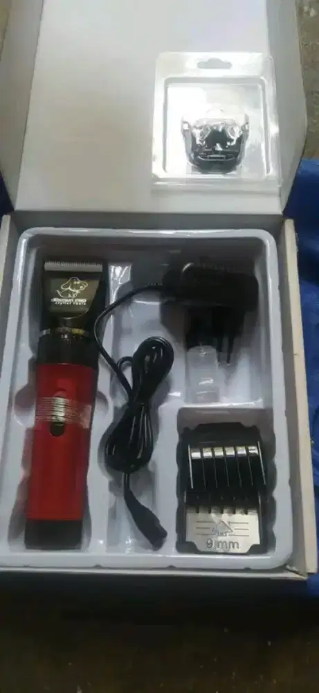 pisau cukur rambut dan jengot