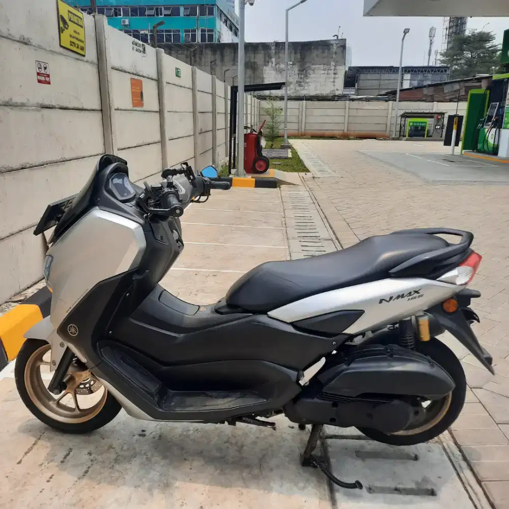 All new nmax 155 conected 2021 low kilometer