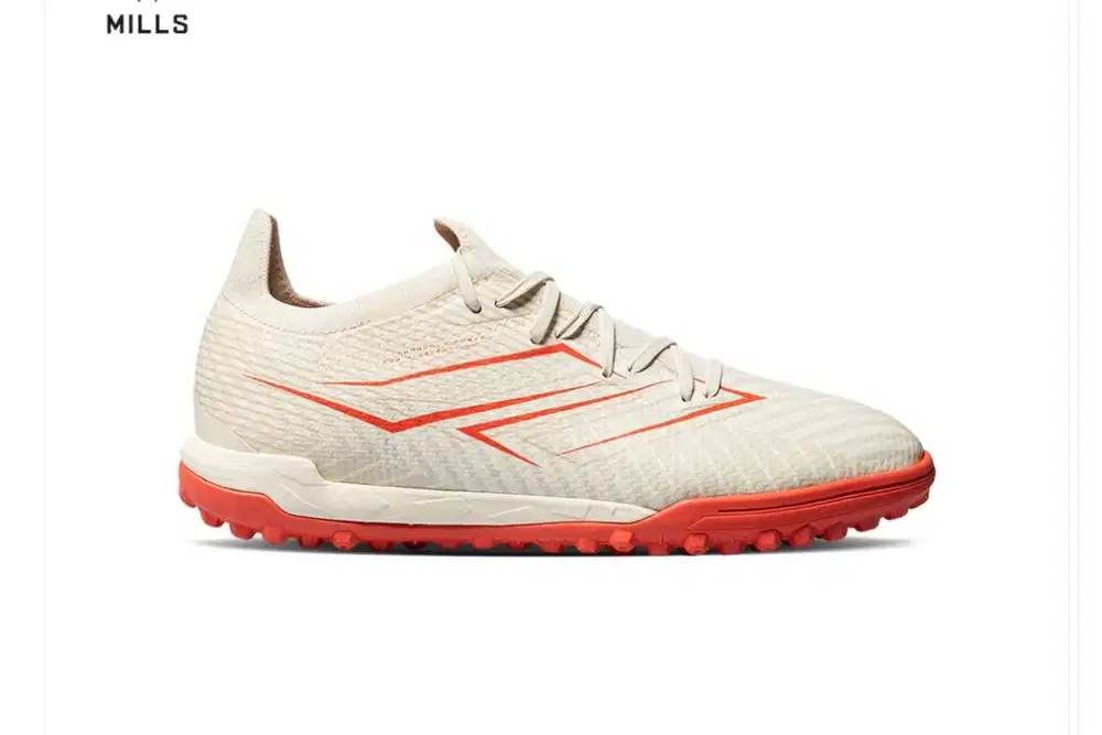 MILLS Sepatu Futsal Helios Bright Red 9001301
