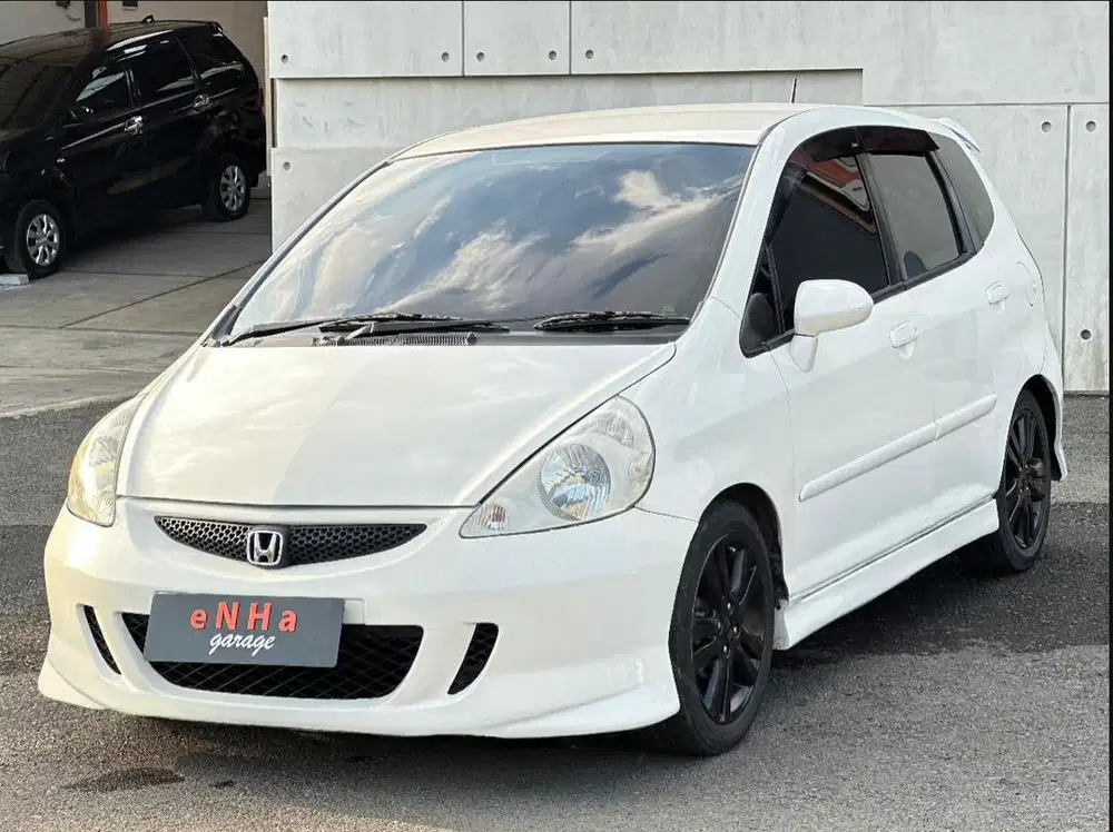 Plat H.. Asli Putih.. JAZZ GD3 1.5 Vtech AT 2008.. eNHa garage Semaran