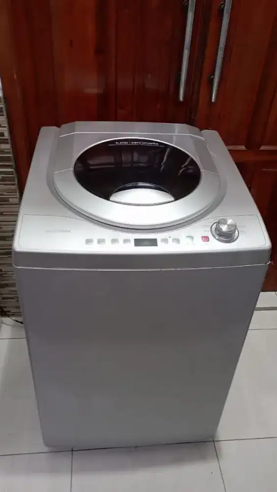 Mesin cuci satu tabung POLYTRON 9,5kg