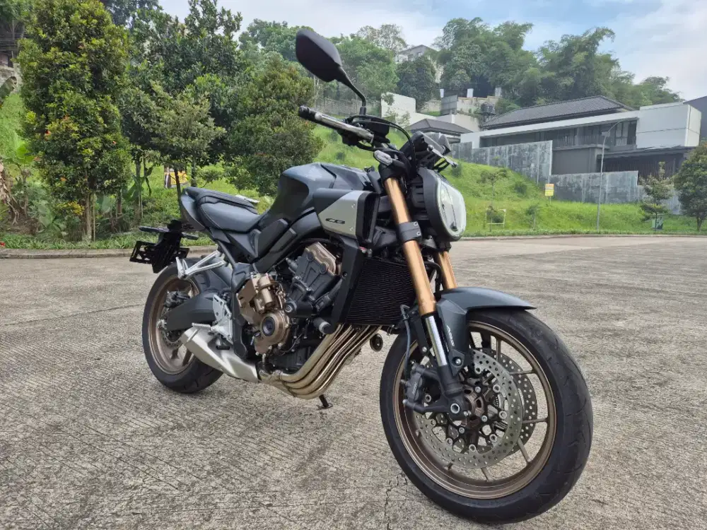 Nyaris baru! Honda CB650R Eclutch terbaru Full Paper