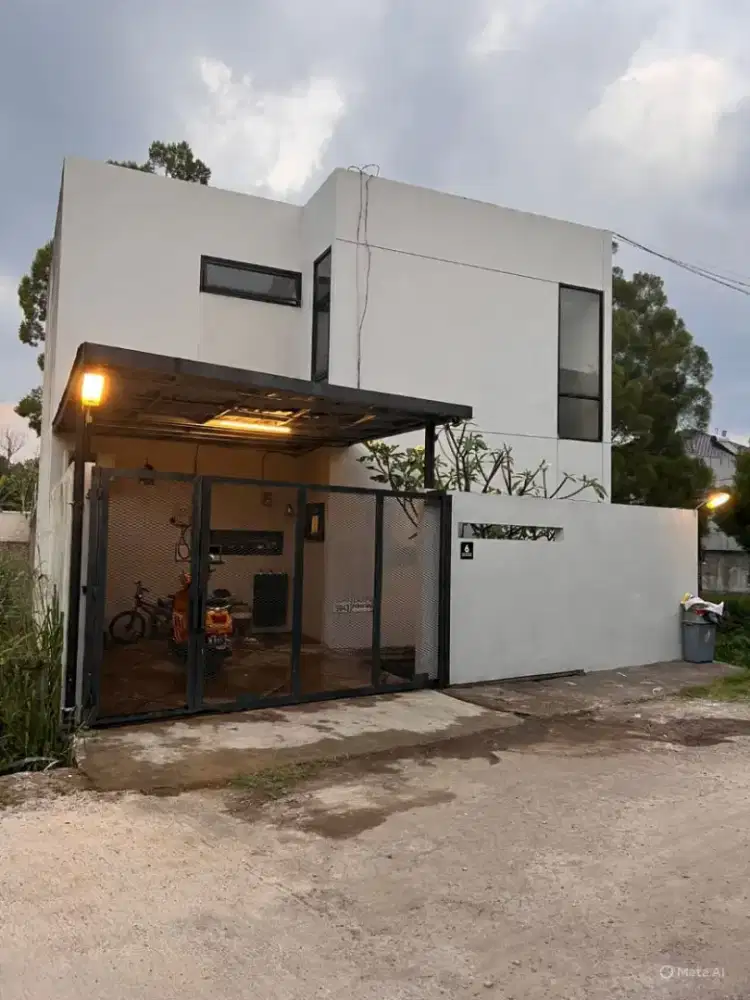 Rumah  mewah dekat UPI DT setiabudi gerlong