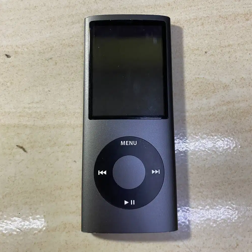 Jual IPOD 8GB Kondisi MATOT