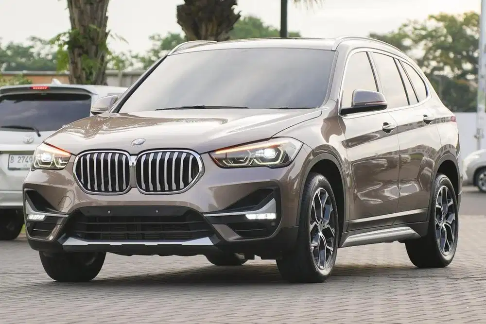 Kelas Max! BMW X1 XLine 2021 LCI Facelift Panoramic 320i a200 c200