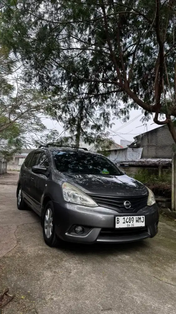 Nissan Grand livina 2013 Bensin