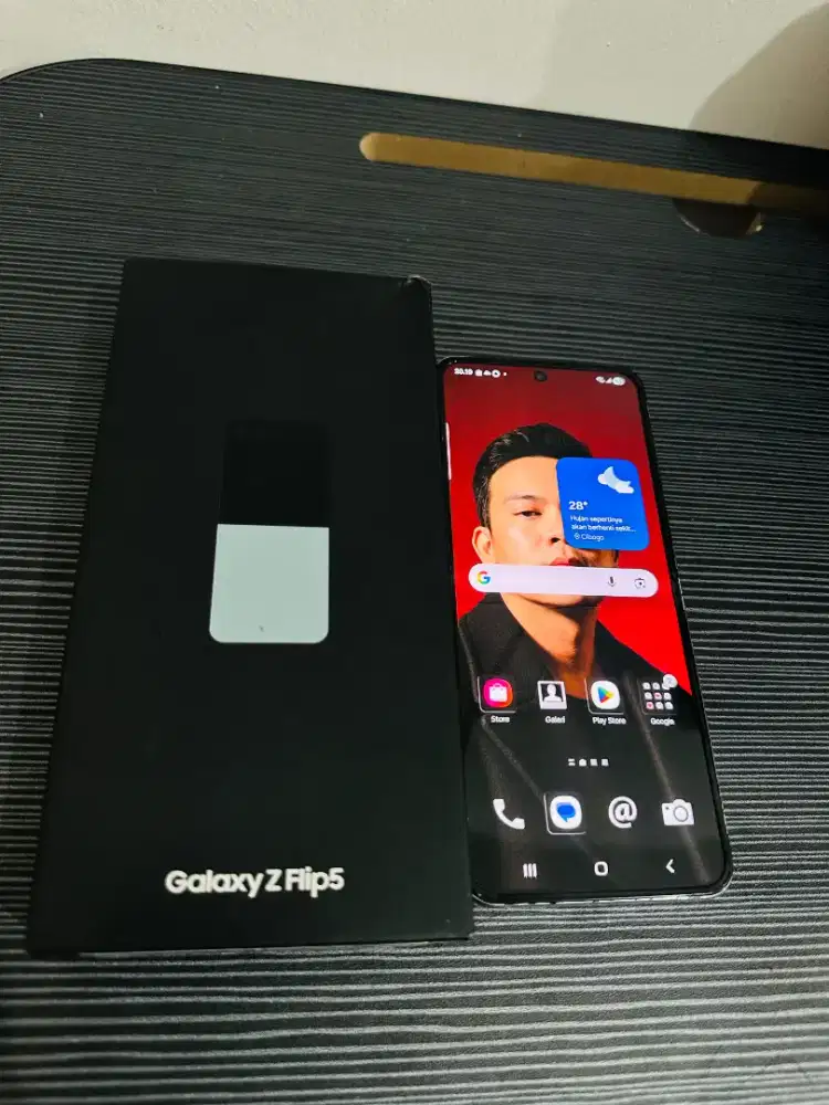 Samsung ZFlip 5 8/256GB Mint