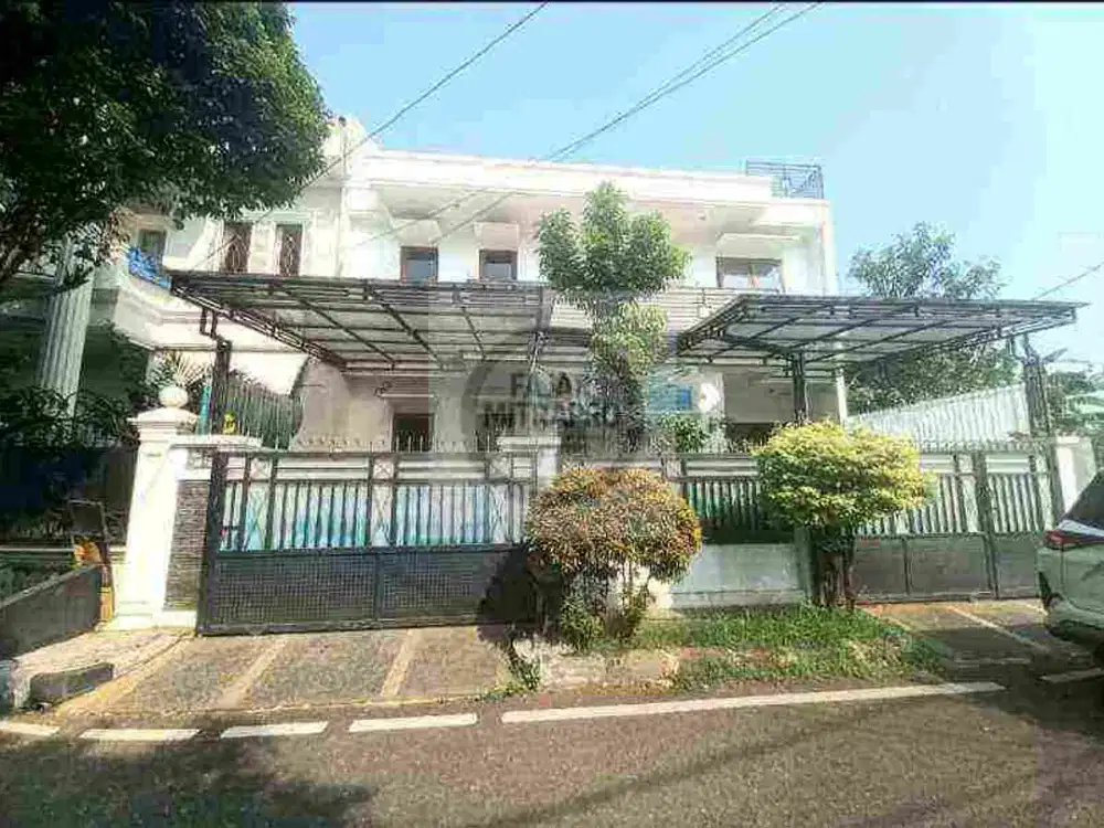 rumah keluarga 2½ lantai billymoon pondok kelapa jakarta timur
