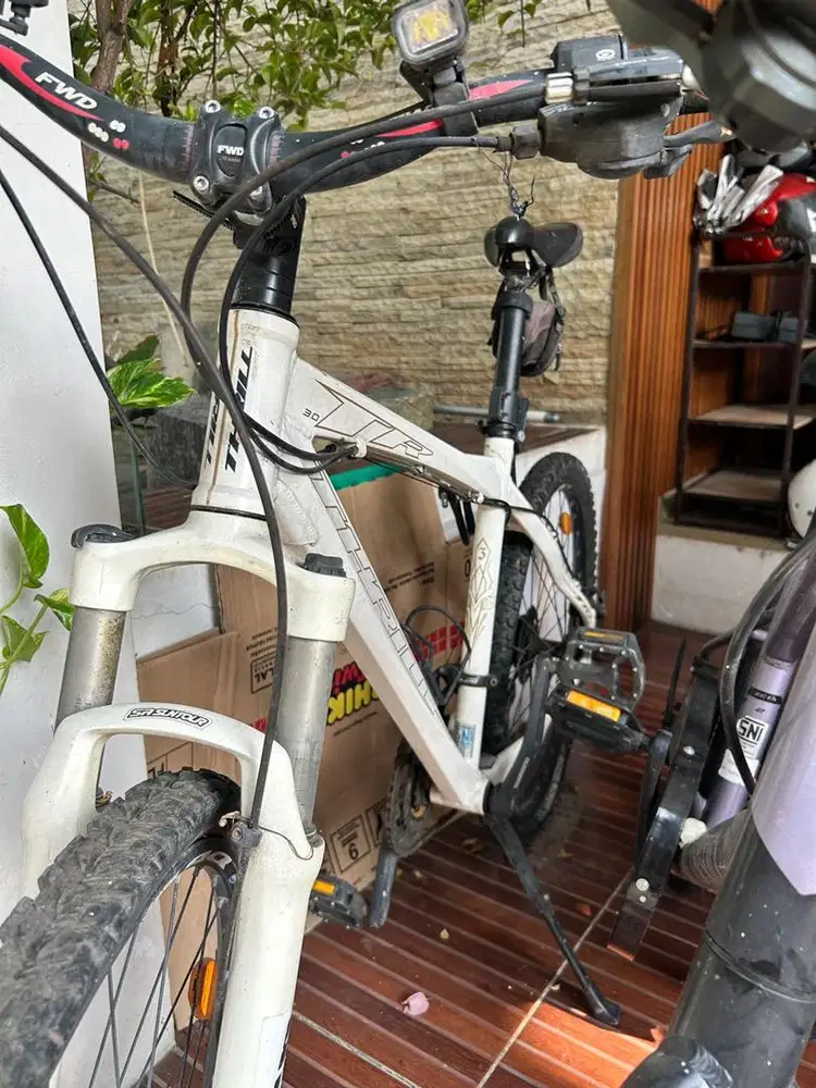 Sepeda Thrill Agent TR 3 Rem Hidrolik