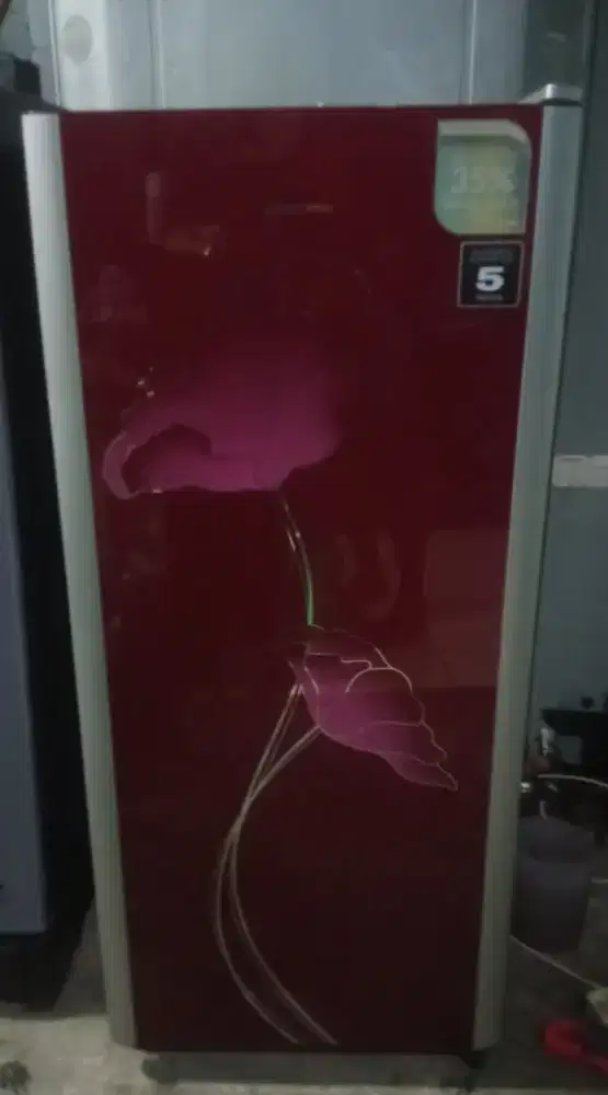 Kulkas 1pintu merek polytron belleza