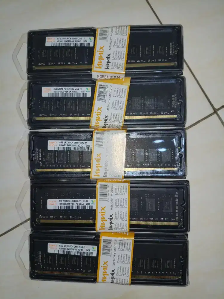 Di jual memory RAM merk hynix DDR4 8GB pc2666