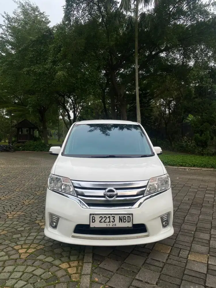 Nissan Serena HWS AT 2.0 Tahun 2013
