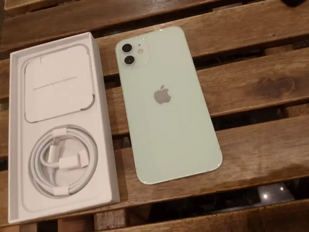 Iphone 12 128gb bahagia mulus