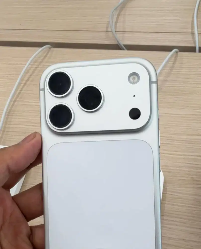 Dijual cepat iphone 17pro new