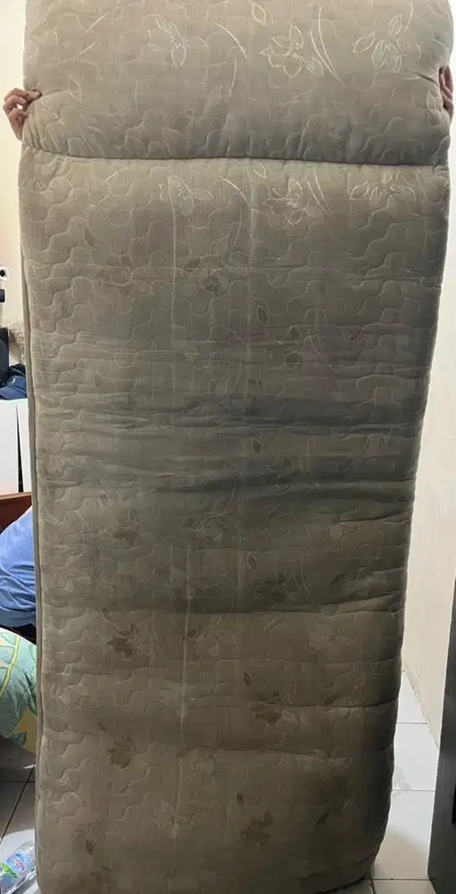 Kasur gulung latex