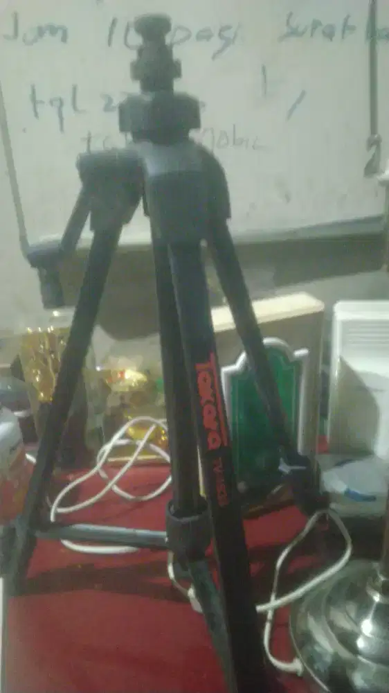 Tripod merk Takara tv 1935