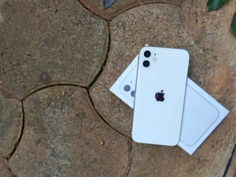 Iphone 11 128gb boleh ketemu