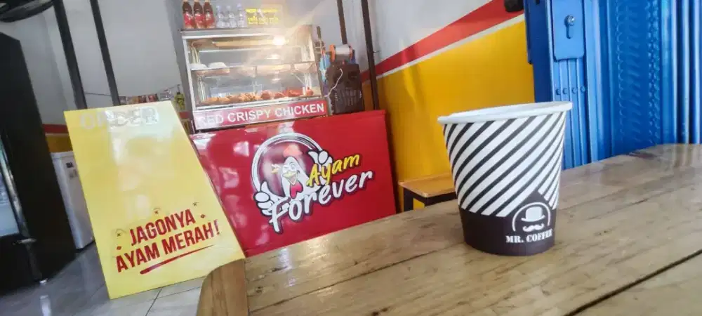 Meja Etalase Warung Resto