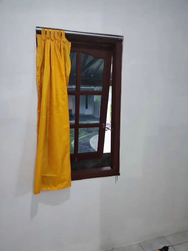 Rumah Dikontrakkan Rumah Tempat Tinggal. LB 36m2, LT 72m2